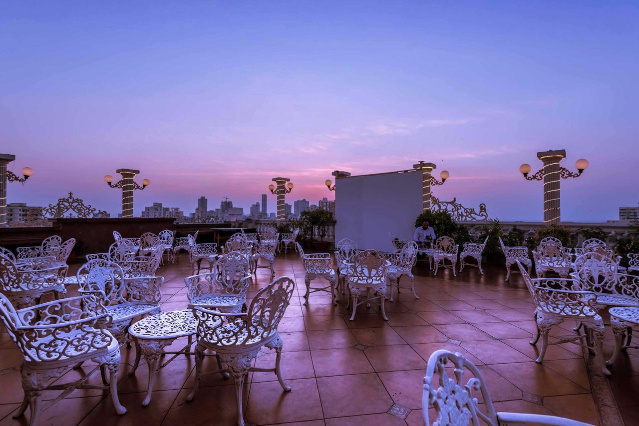 Hotel Godwin - Colaba Bombaim Exterior foto